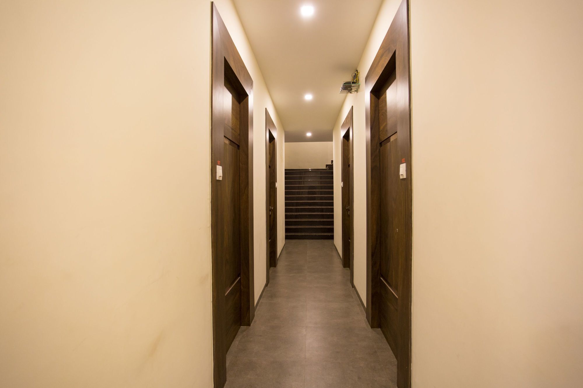 Oyo 7156 Hill View Residency Ξενοδοχείο Νάβι Μουμπάι Εξωτερικό φωτογραφία