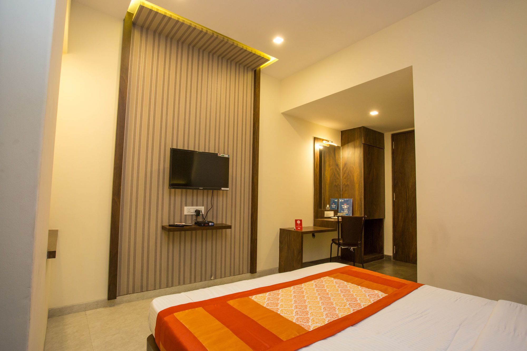 Oyo 7156 Hill View Residency Ξενοδοχείο Νάβι Μουμπάι Εξωτερικό φωτογραφία